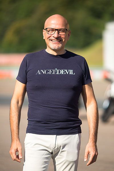 Dino - Titolare e istruttore